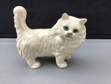 BESWICK  WHITE STANDING