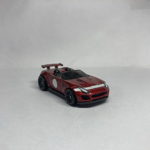 Hot wheels 15 jaguar - hot, ‘15