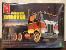 amt Peterbilt PACEMAKER 352 Tractor 1/25 Scale Plastic Model