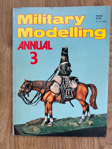 Vtg military modelling - military,