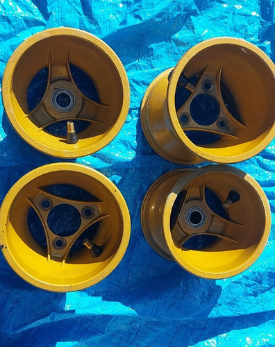 Gold cadet kart - rims,, honda,