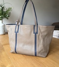 Smythson of London Large Tote Shoulder bag in Taupe/ Brown Beige & Navy Leather 