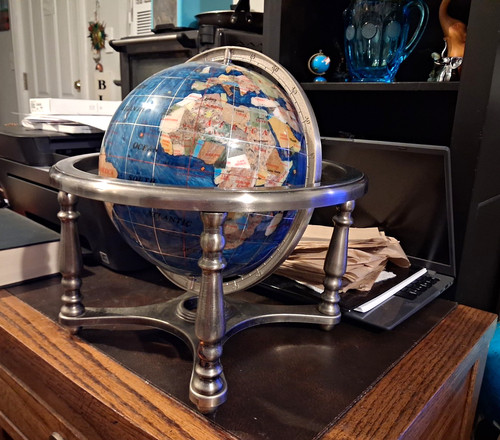 Rotating blue tabletop - rotating,