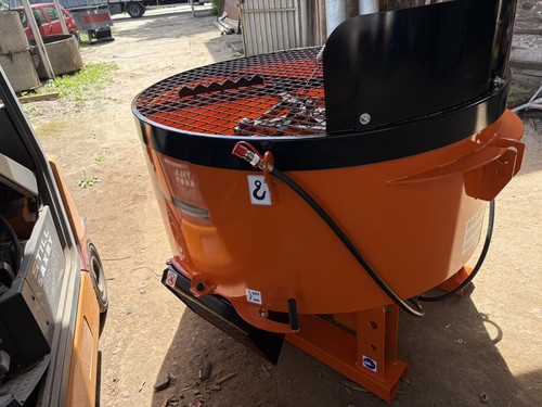 Concrete hydraulic pan mixer - concrete,