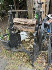 ANTIQUE EWBANK mangle CAST IRON 