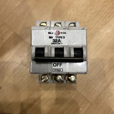 MEM 32 AMP TYPE 3 M9 TRIPLE