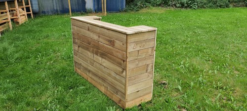 Wooden pallet garden bar - wooden,