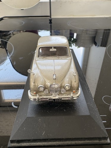 Lledo jaguar mk2 saloon - lledo,