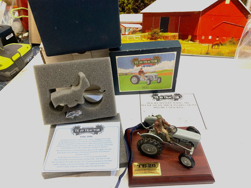 Farm grey ferguson te20 - 1:32.,