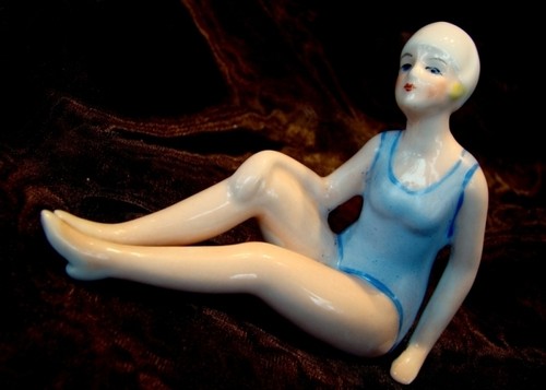 Figurine bathing beauty - beauty, sexy