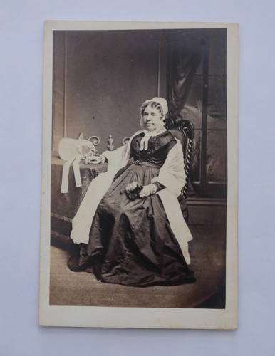 Cdv victorian lady white - of, in