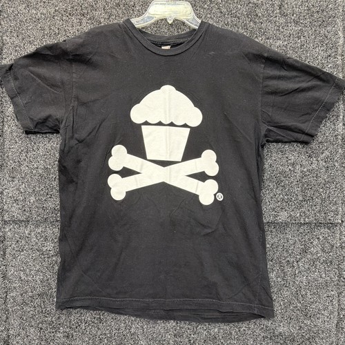 Johnny cupcakes crossbones - cupcakes,