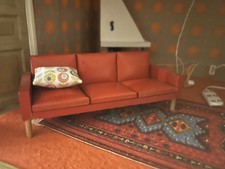 Vintage Lundby Dolls House Red faux leather 3 seater settee/chair