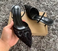 Zara Pointed Embroidered Heel