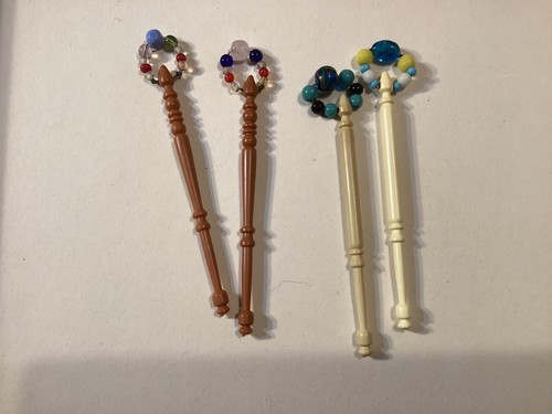 Two pairs lace making - pairs,