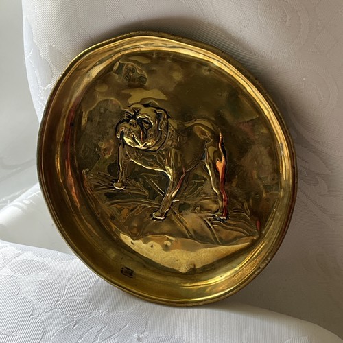 Brass tray dish showing - tray/dish, an