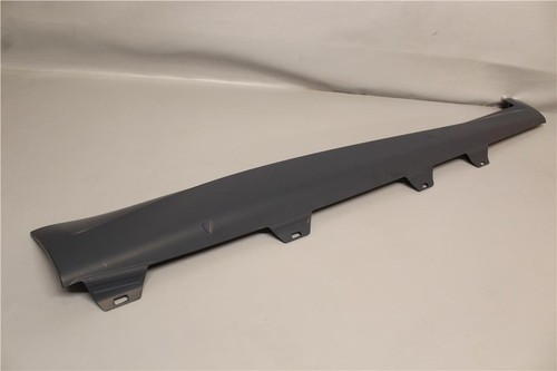 Right outer sill trim - sill,