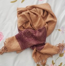 Avon Kavala - Gold / Tan and