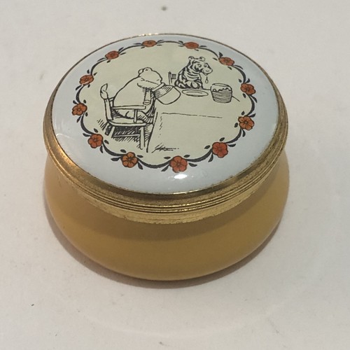 Winnie the pooh crummles - pooh,