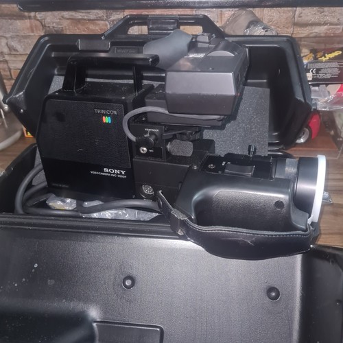 Sony trinicon hvc - sony,