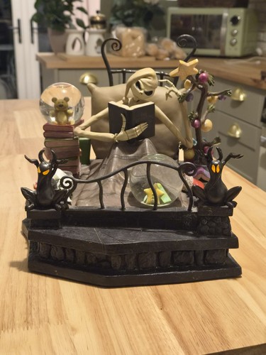 Rare disney store nightmare - store,