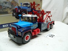 1st Gear 1:34 Mack R-Model Tow
