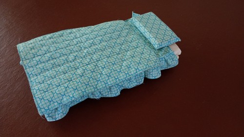 Vintage sindy bed and bedding - bed,