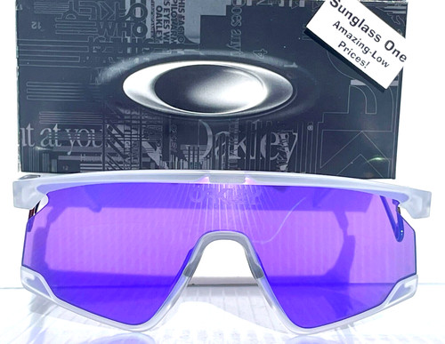 New oakley bxtr - oakley, matte