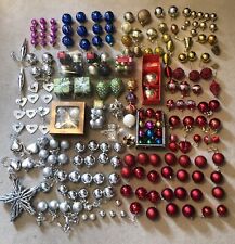 250 Modern Vintage 1980/90s Christmas Tree Hanging Ornaments Decorations Baubles