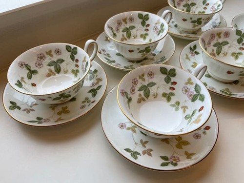 Wedgwood wild strawberry - cup, &