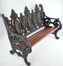 VINTAGE VICTORIAN STYLE