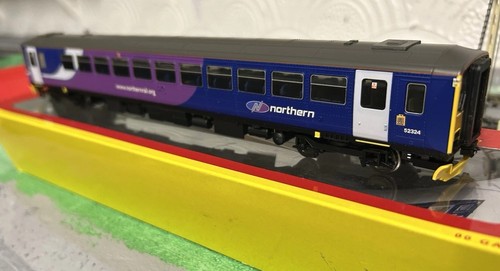 Hornby r2757 class 153 - hornby, oo