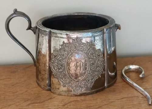 Antique walker hall silver - &,