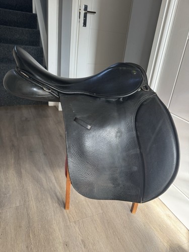 Saddle