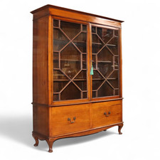 Early 20th Century Walnut Astragal Glazed Bookcase - Antique Georgian Style