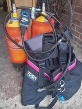 Scuba Diving Equipment Dive Computer, BCD, Octopus, Regulator