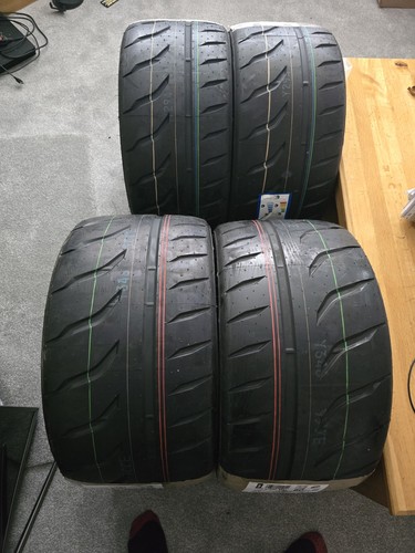 Toyo proxi r888r 305 19 - x2,