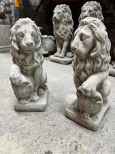 Garden Lion statue ornament