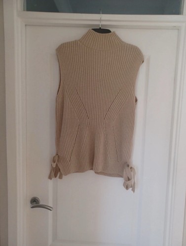 New lipsy beige sleeveless - lipsy,