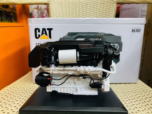 Metal model cat - cat, c32b
