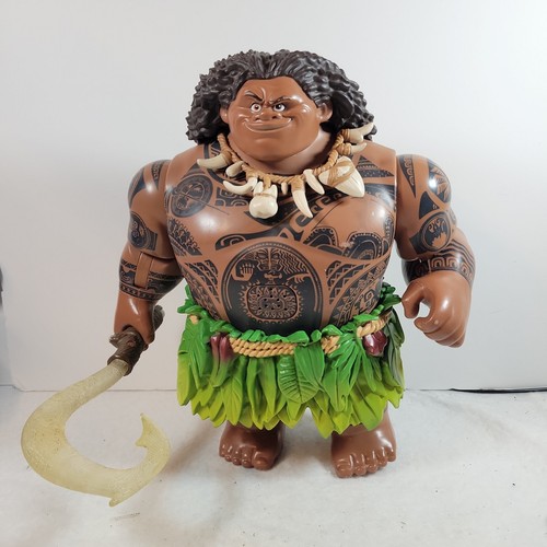 Disney store moana - moana, maui