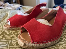 NEW-Jones Bootmaker Ladies Red