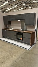 EX-DISPLAY KITCHEN 3m HIGH