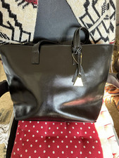 L CREDI BLACK LEATHER