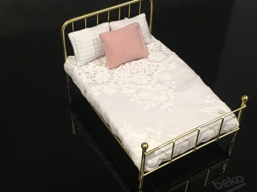 Dolls house metal double bed - metal,