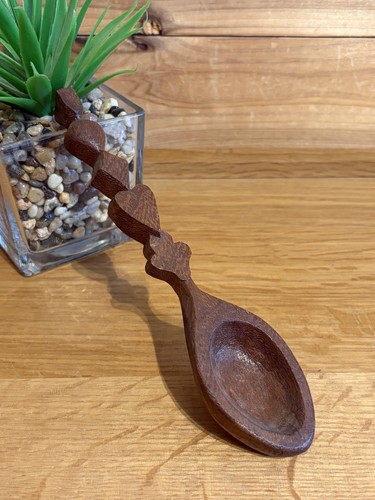 Vintage welsh hand carved - hand,