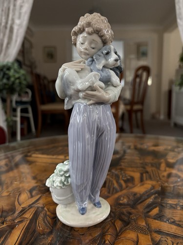 Lladro 7609 buddy boy with - 7609,