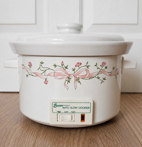 Vintage swan 1980s - vintage,