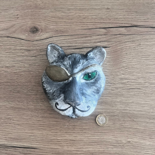 Grey cat wall decor with - , eye