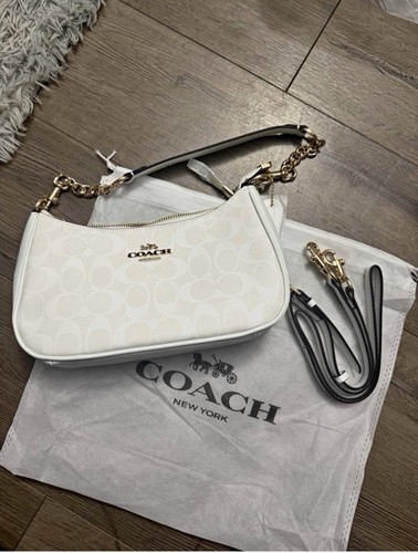 Coach white logo pattern small - white,